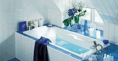 Обшивка ПВХ панелями ванной: облицовка ванны и ванной комнаты пластиковыми панелями стен и потолка